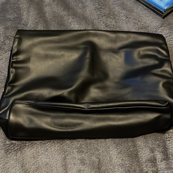 H&M Black Clutch - Picture 2 of 2